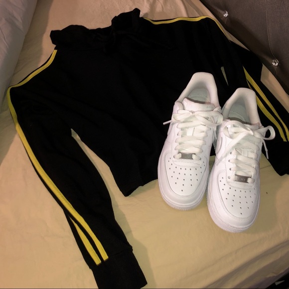 Black Top - Picture 1 of 2